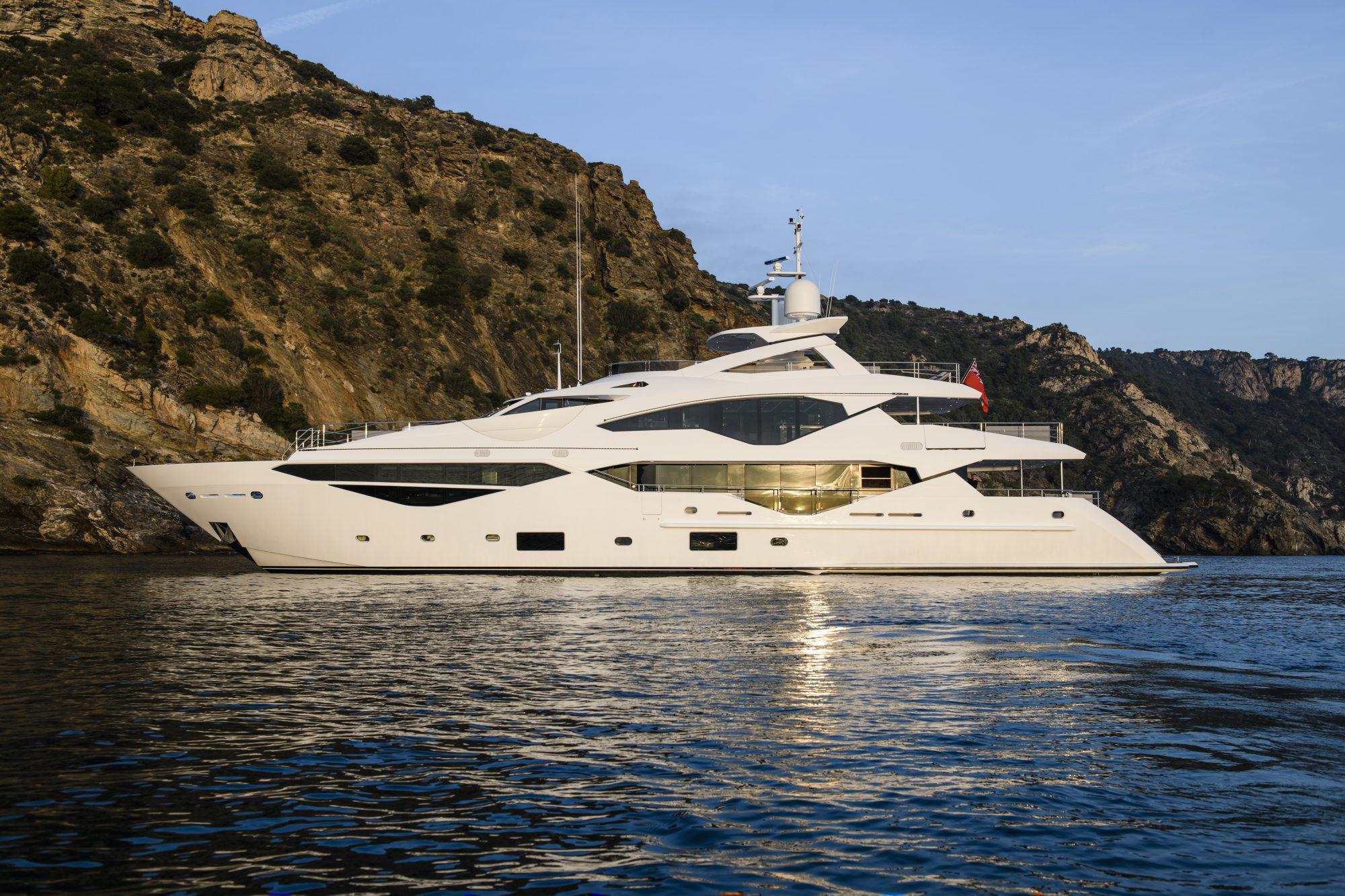 yacht berco voyager